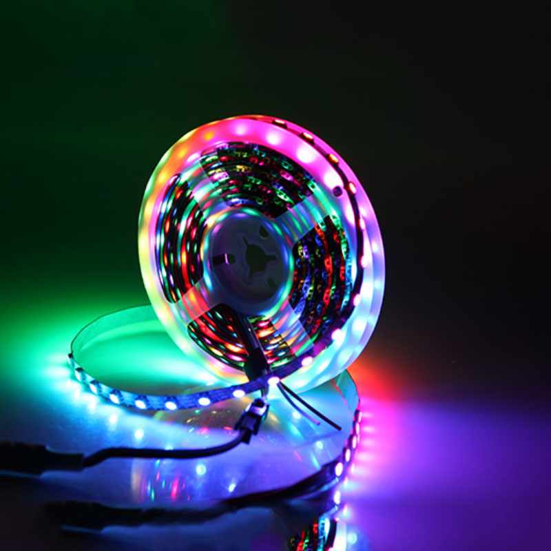Flexibilní LED pásek